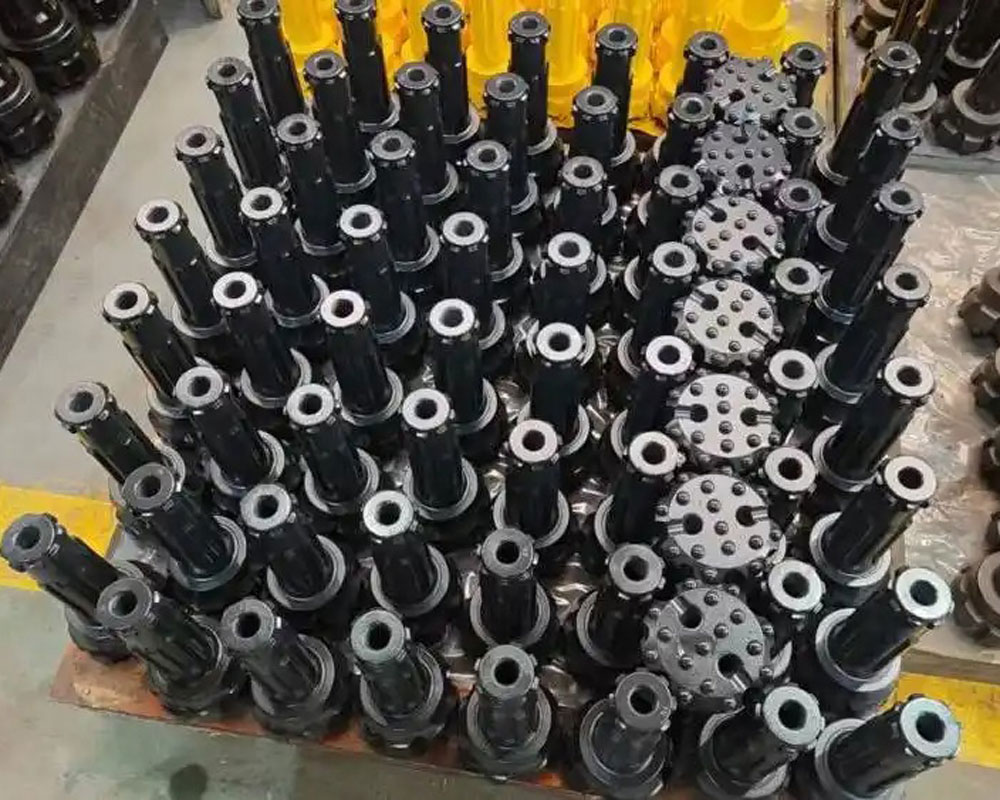 Condições de compatibilidade para martelos de fundo em perfuração de rocha dura em pedreiras de mineração