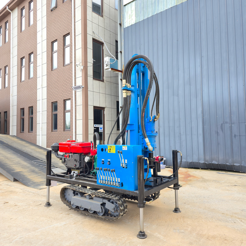 WR180E Aparência da perfuratriz de poço de água compacta sobre esteiras