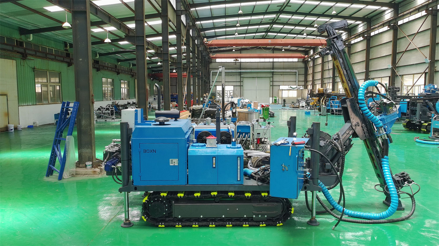 Aquisição da perfuratriz de testemunhos subterrânea CR800UG: como calcular os custos de desmontagem, montagem e transferência do transporte modular fracionado sob restrições de galerias?