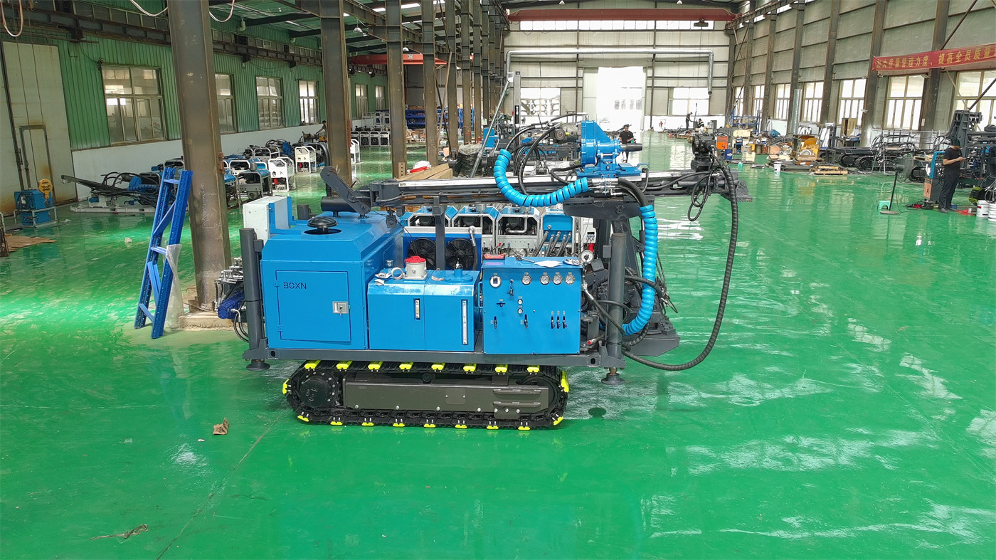 Aquisição da perfuratriz de esteira DTH30C de 30 metros: como o torque de 3500 N·m e o diâmetro de furo de 76–280 mm se adequam à ancoragem de taludes e à pré-perfuração de fundações?